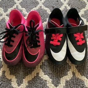 Girls Nike soccer shoes size 11c